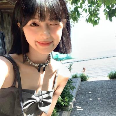 彩象岛的女孩儿